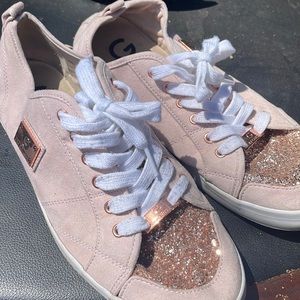 Guess bling shoes!